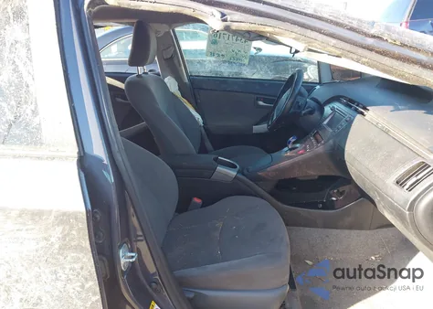 2015 Toyota Prius Three z USA, uszkodzony, nr VIN JTDKN3DU9F0468052